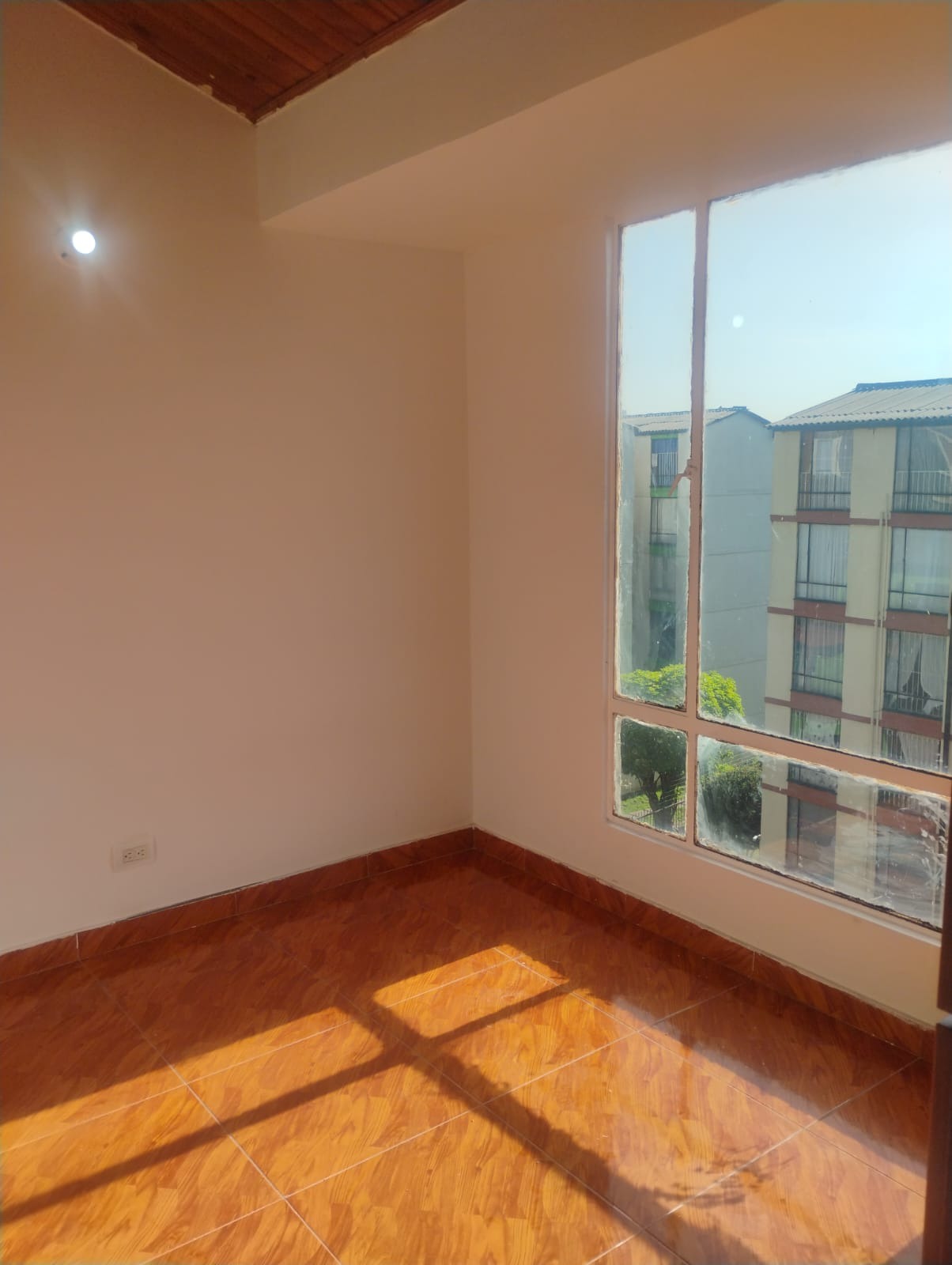 VENDO APARTAMENTO EN SUBA ALMENDROS CONJUNTO LAS FLORES 4