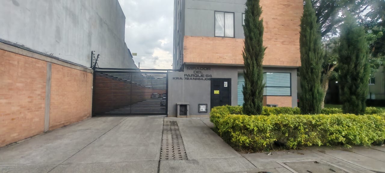 APARTAMENTO EN VENTA – EN MIRADOR DEL PARQUE 64, CON PARQUEADERO PRIVADO, ENGATIVÁ, BARRIO EL REAL.