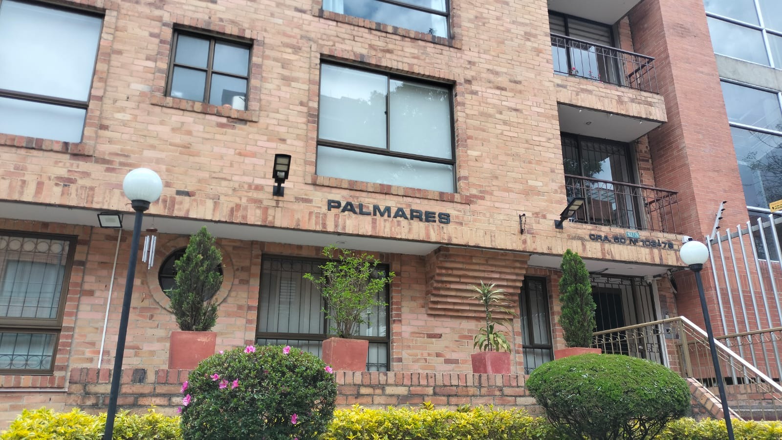 APARTAMENTO EN VENTA CON PARQUEADERO- CERCA AL CC PARQUE LA COLINA- NORTE DE BOGOTÁ. - Imagen 4