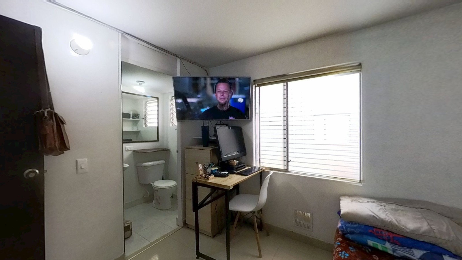  VENDO APARTAMENTO CERCA AL CENTRO COMERCIAL TITAN PLAZA, CONJUNTO PARQUE LOS LAGARTOS. - Imagen 4